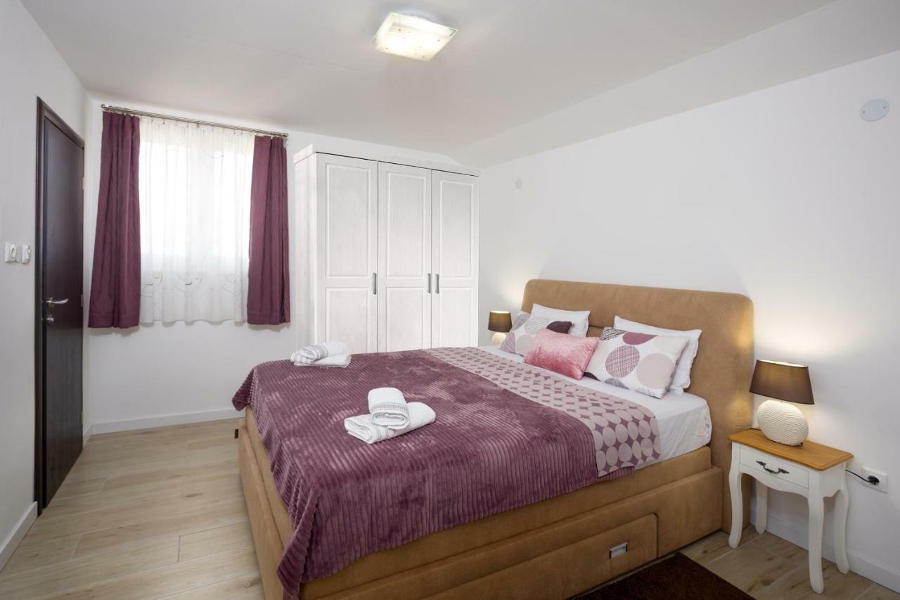 Nena Apartment Split Bagian luar foto